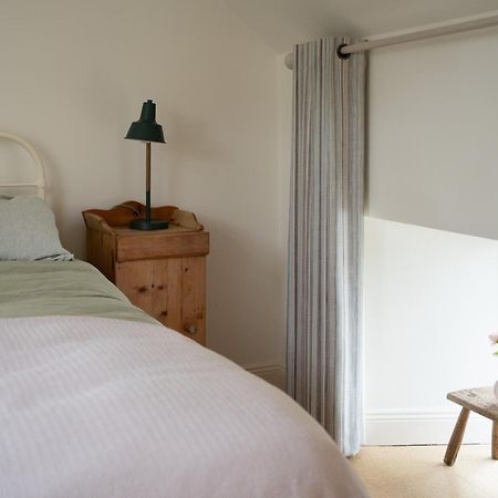 The Roost Apartamento Westport Exterior foto