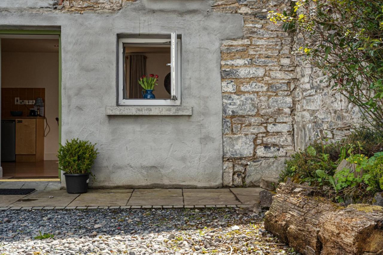 The Roost Apartamento Westport Exterior foto